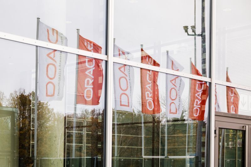 DOAG IT-Fachkonferenz – Plattformprojekt mit escape DOAG Veranstaltungsstandort mit Branding – Enterprise-Event im IT-Umfeld