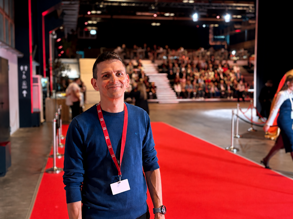 Akkreditierung auf Konferenzen: Erkenntnisse aus dem Live-Betrieb