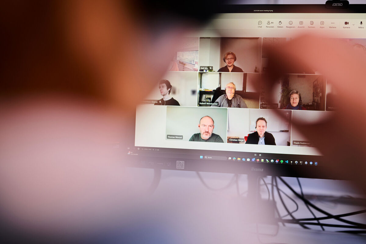 Hoher Abstimmungs- und Kommunikationsaufwand in der Ausgangssituation vor Einführung eines KI-Chatbots