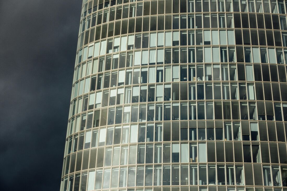 Digitale Immobilienplattformen im B2B – strukturierte Vertriebsprozesse für Premium-Objekte Digitale Immobilienplattformen im B2B: Warum Premium-Objekte integrierte Vertriebsprozesse brauchen