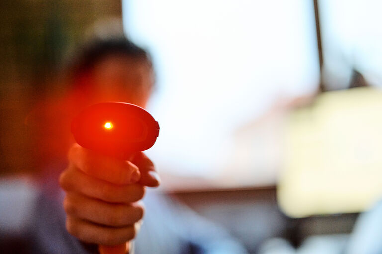 QR-Code Scanner beim Event Check-in einer Konferenz